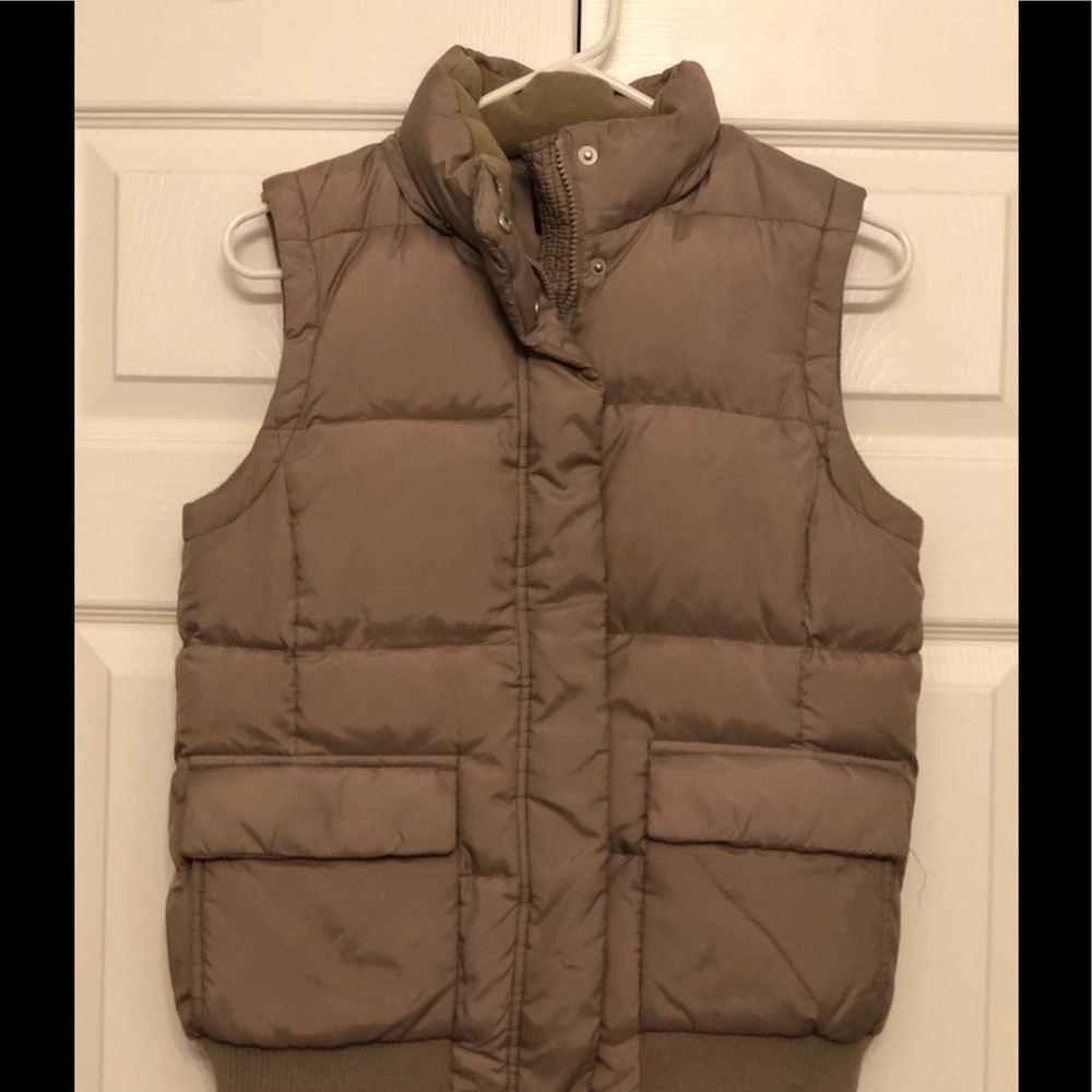 Gap puffy vest
